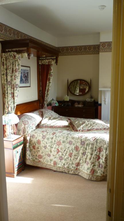 Leadon House Hotel Ледбері Номер фото