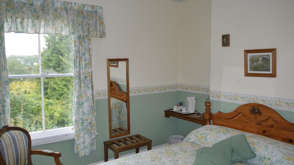 Leadon House Hotel Ледбері Номер фото