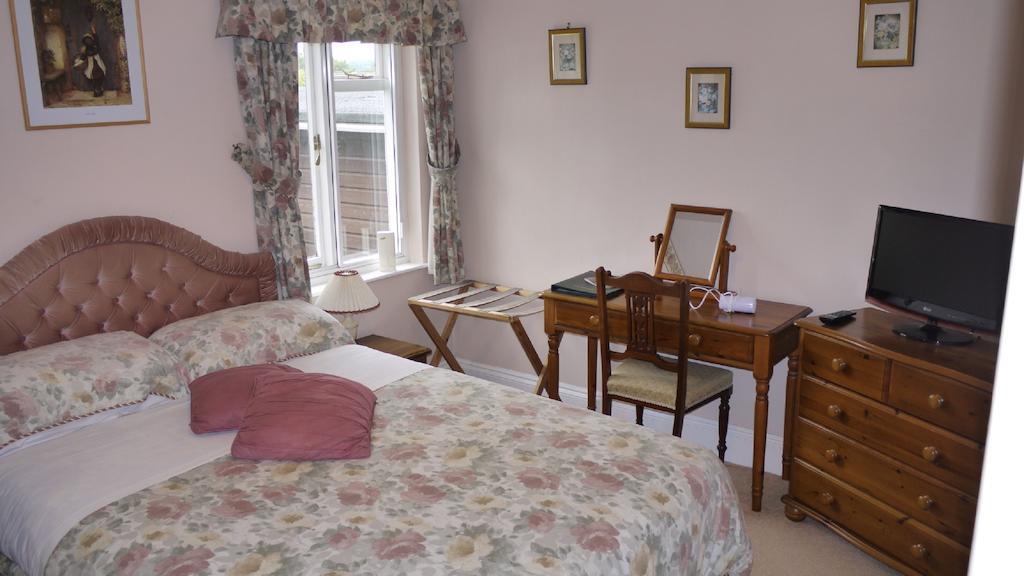 Leadon House Hotel Ледбері Номер фото