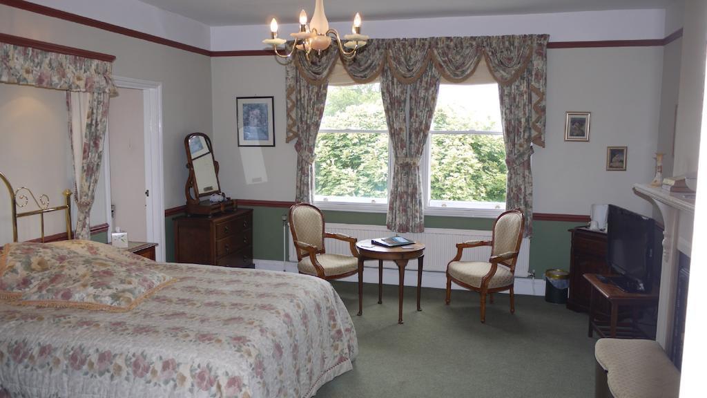 Leadon House Hotel Ледбері Номер фото
